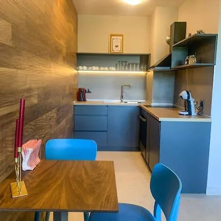 Charming 1bedroom *